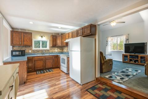1814 S Oak Ave, White Cloud, MI 49349 photo 7
