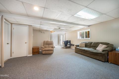 1814 S Oak Ave, White Cloud, MI 49349 photo 22