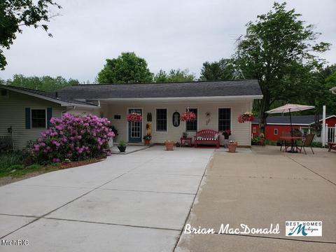 3701 E Stanton Rd, Stanton, MI 48888 photo 2