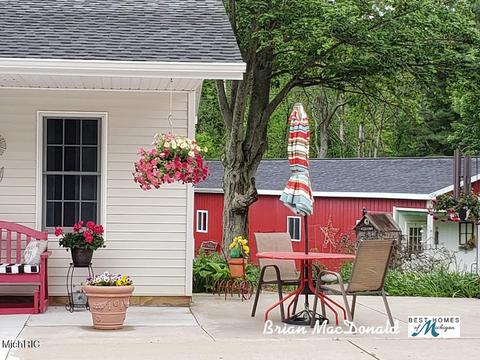 3701 E Stanton Rd, Stanton, MI 48888 photo 4