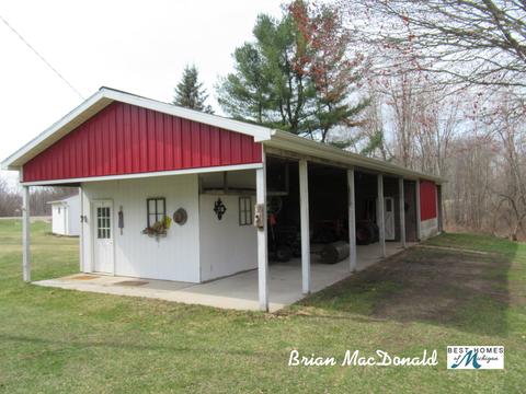 3701 E Stanton Rd, Stanton, MI 48888 photo 23