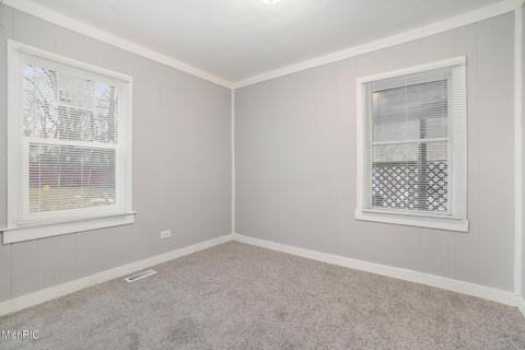 1332 E Main St, Kalamazoo, MI 49048 photo 9