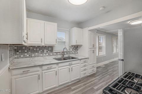 1332 E Main St, Kalamazoo, MI 49048 photo 6