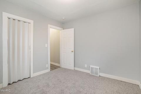 1332 E Main St, Kalamazoo, MI 49048 photo 11