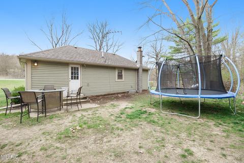 215 M 89, Plainwell, MI 49080 photo 18