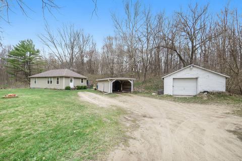 215 M 89, Plainwell, MI 49080 photo 2