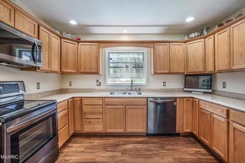16830 E C Ave, Augusta, MI 49012 photo 8