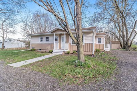 602 Marsh Rd, Plainwell, MI 49080 photo 2