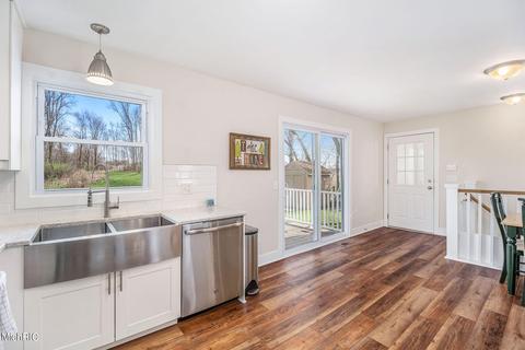 602 Marsh Rd, Plainwell, MI 49080 photo 9
