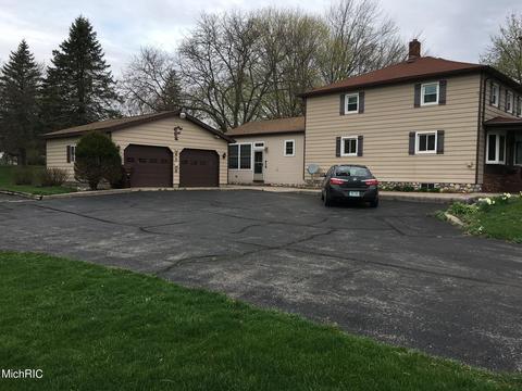 328 S St Johns St, Ithaca, MI 48847 photo 2