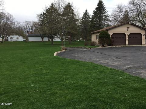 328 S St Johns St, Ithaca, MI 48847 photo 3