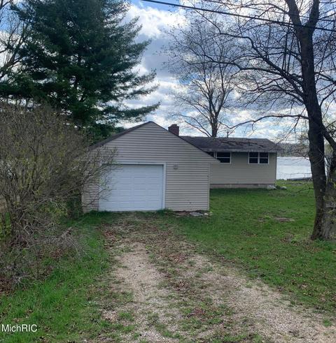 5432 85th Ave, Evart, MI 49631 photo 2