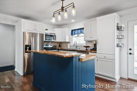 8630 N Durham Rd, Whitehall, MI 49461 photo 9