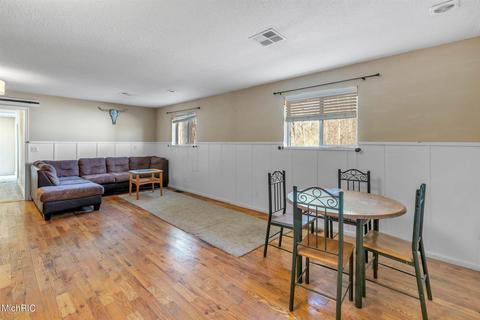550 S Bliss Rd, Sumner, MI 48889 photo 14