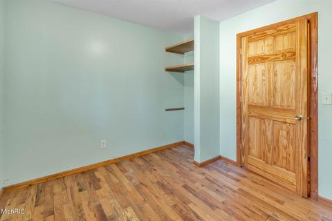 550 S Bliss Rd, Sumner, MI 48889 photo 30