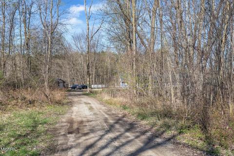 550 S Bliss Rd, Sumner, MI 48889 photo 39