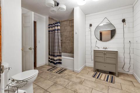 550 S Bliss Rd, Sumner, MI 48889 photo 21