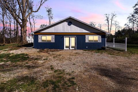 550 S Bliss Rd, Sumner, MI 48889 photo 1