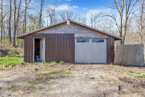 550 S Bliss Rd, Sumner, MI 48889 photo 37
