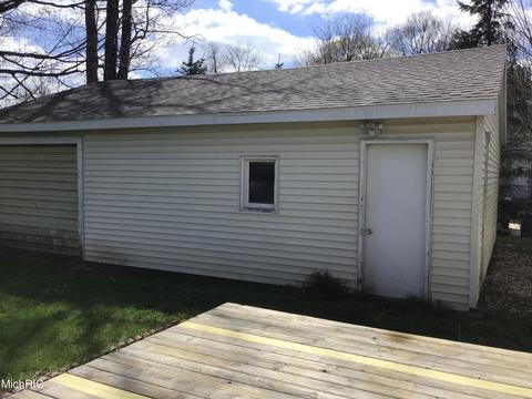 124 Mariette St, Plainwell, MI 49080 photo 12
