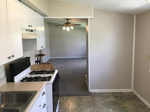 124 Mariette St, Plainwell, MI 49080 photo 4