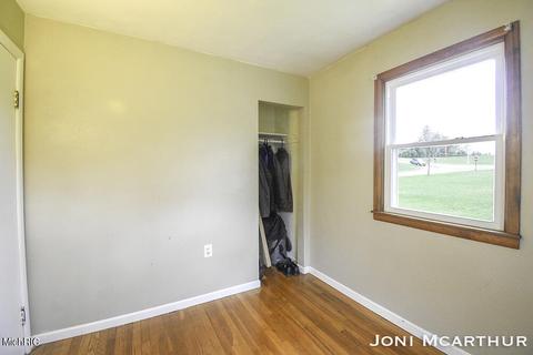 806 James St, Belding, MI 48809 photo 14