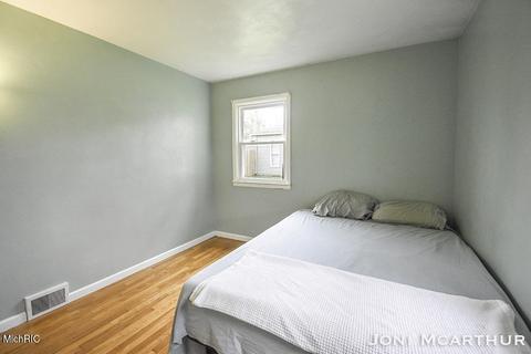 806 James St, Belding, MI 48809 photo 18