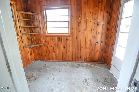 806 James St, Belding, MI 48809 photo 22