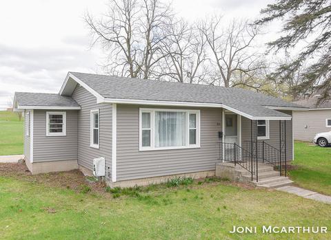 806 James St, Belding, MI 48809 photo 3