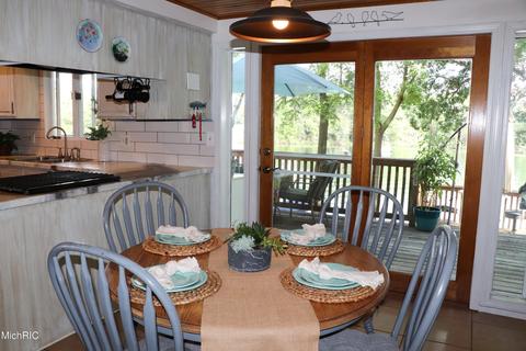 11221 Long Point Dr, Plainwell, MI 49080 photo 3
