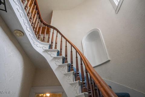 217 S Okeefe St, Cassopolis, MI 49031 photo 5