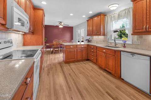 332 Springreene Dr SE, Ada, MI 49301 photo 13