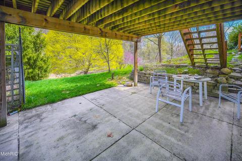 332 Springreene Dr SE, Ada, MI 49301 photo 34