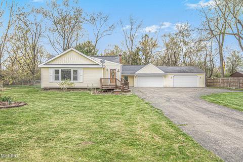 5075 Roberts Dr, Flint, MI 48506 photo 1