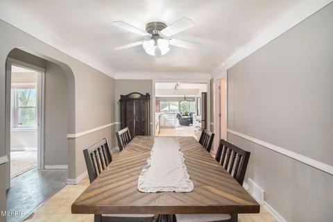 5075 Roberts Dr, Flint, MI 48506 photo 12