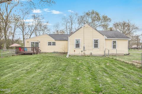 5075 Roberts Dr, Flint, MI 48506 photo 22