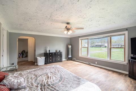 5075 Roberts Dr, Flint, MI 48506 photo 16