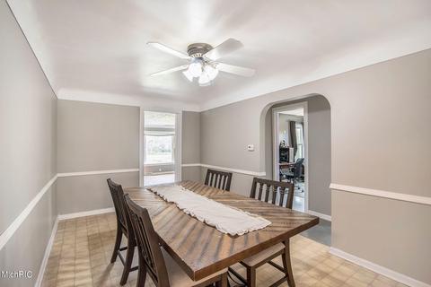 5075 Roberts Dr, Flint, MI 48506 photo 11