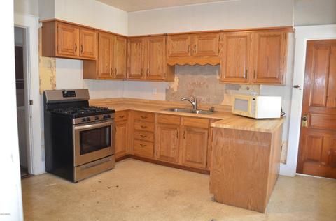 630 E State St, Colon, MI 49040 photo 5