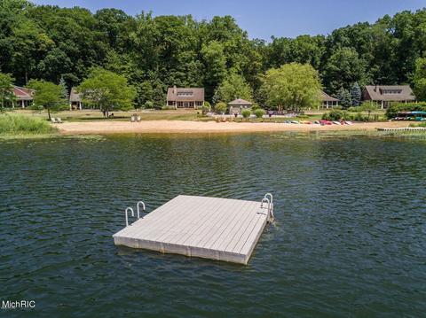 416 Maple Ln, Buchanan, MI 49107 photo 42