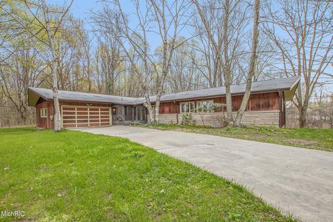 57398 60th Ave, Lawrence, MI 49064 photo 1