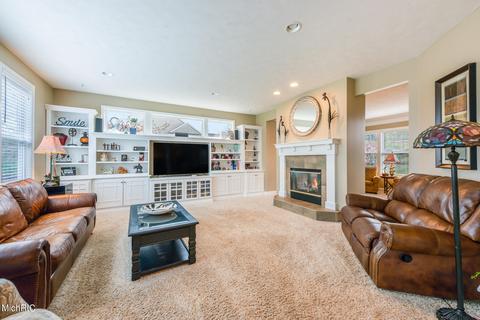 2266 Hearthside Dr SE, Ada, MI 49301 photo 11