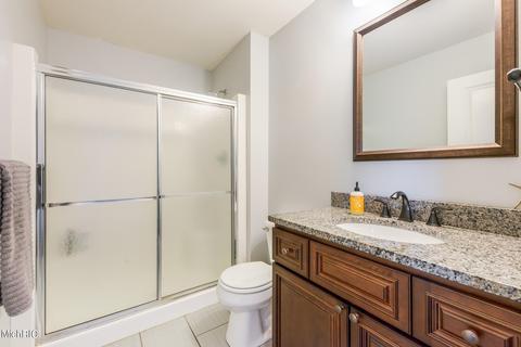 2266 Hearthside Dr SE, Ada, MI 49301 photo 25