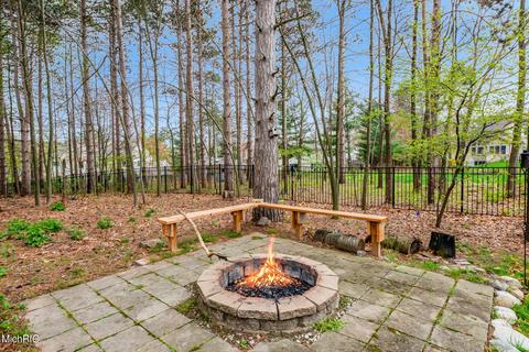 2266 Hearthside Dr SE, Ada, MI 49301 photo 43