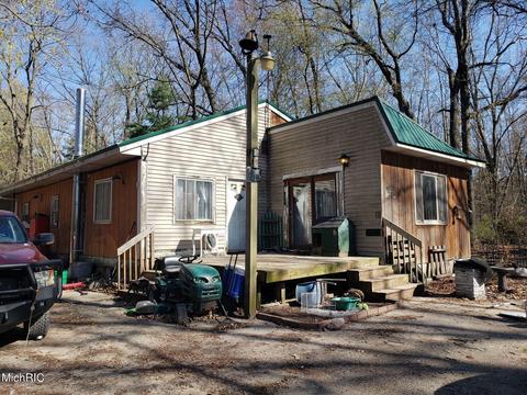 11753 Miller Rd, Belding, MI 48809 photo 4