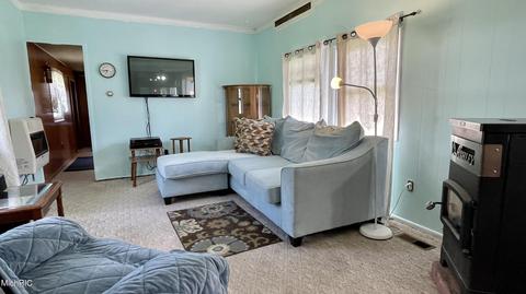 103 E Wells St, Harrietta, MI 49638 photo 4
