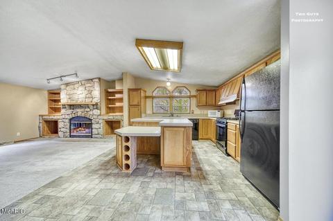 169 Wiley Rd, Douglas, MI 49406 photo 6