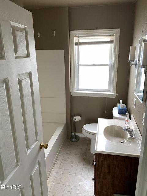 1118 Bentley Dr, Monroe, MI 48162 photo 7