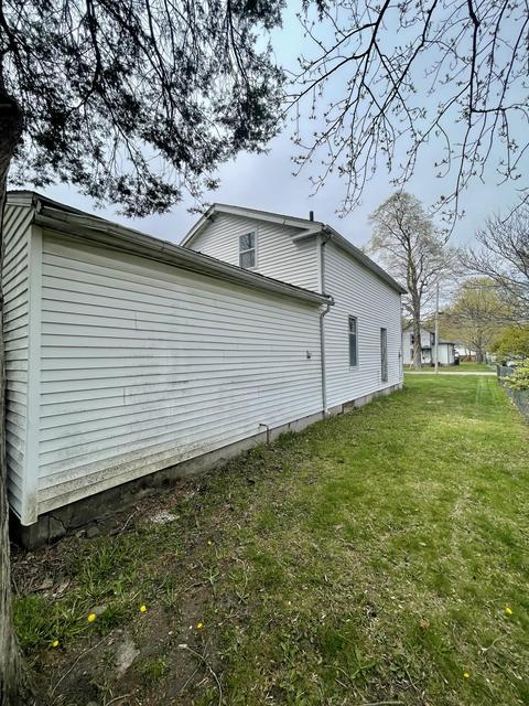 301 Everett St, Homer, MI 49245 photo 4