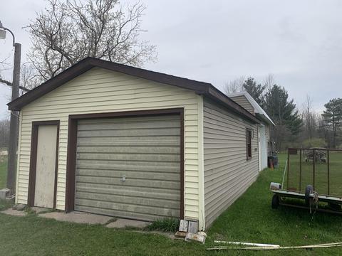 719 E Main St, Marion, MI 49665 photo 24